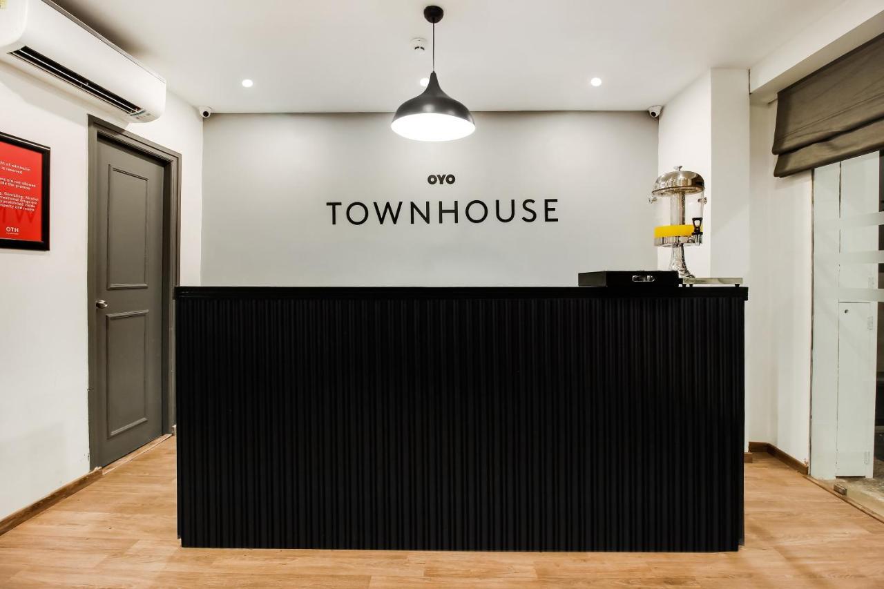 Oyo Townhouse 600 Gangothri Hotel Secundurabad Esterno foto