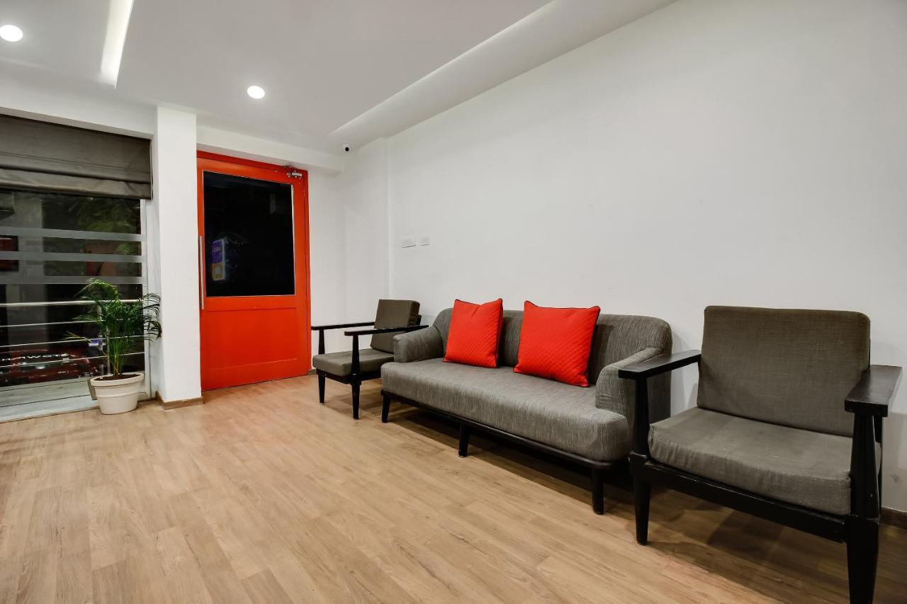 Oyo Townhouse 600 Gangothri Hotel Secundurabad Esterno foto